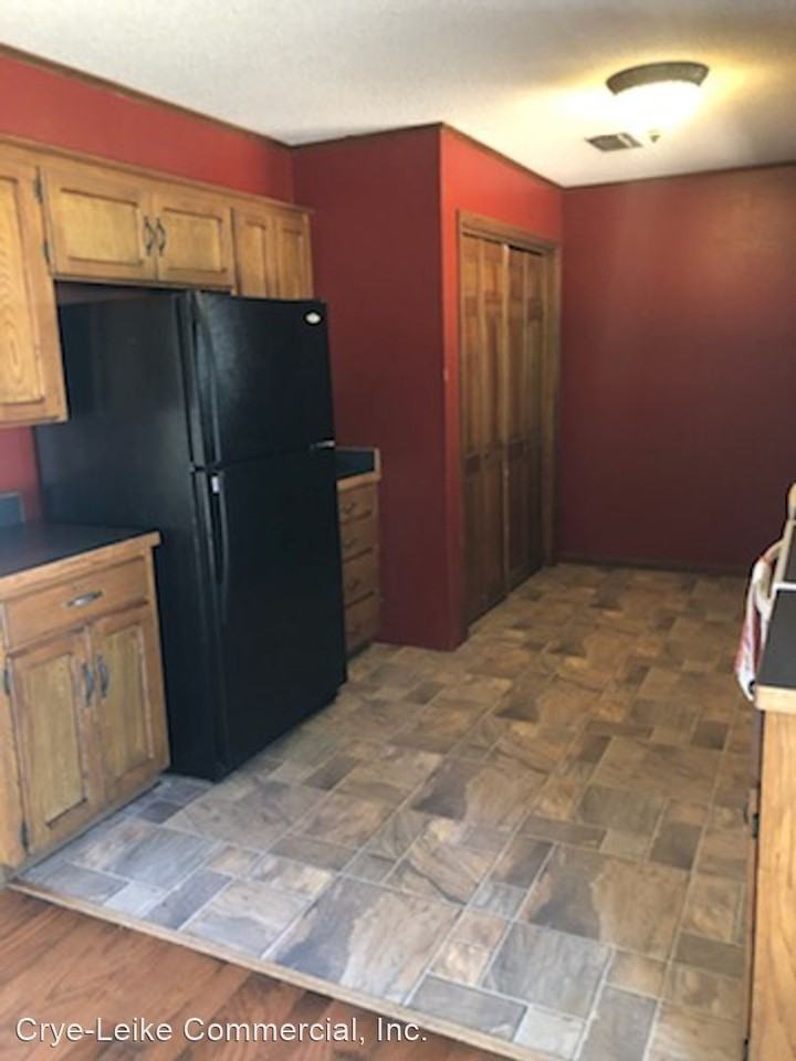 10 Concord Cir - Photo 2 of 11