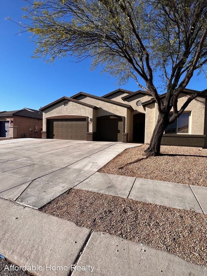 8258 W Calle Sancho Panza - Photo 2 of 27
