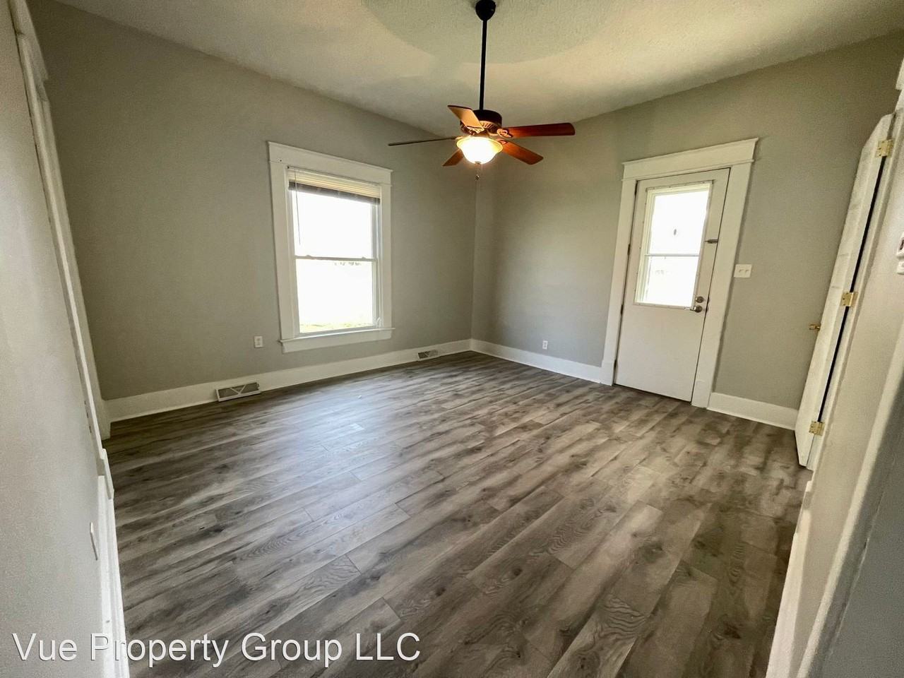 428 E Vermont St - Photo 2 of 8