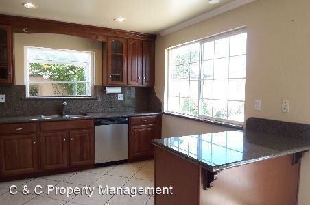 1716 Havana St - Photo 2 of 13