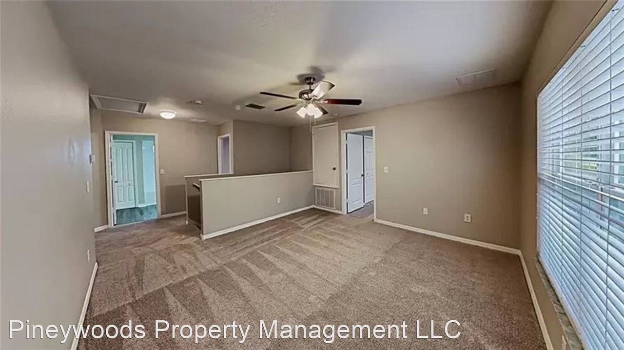 18055 Glastonbury Ln - Photo 3 of 17