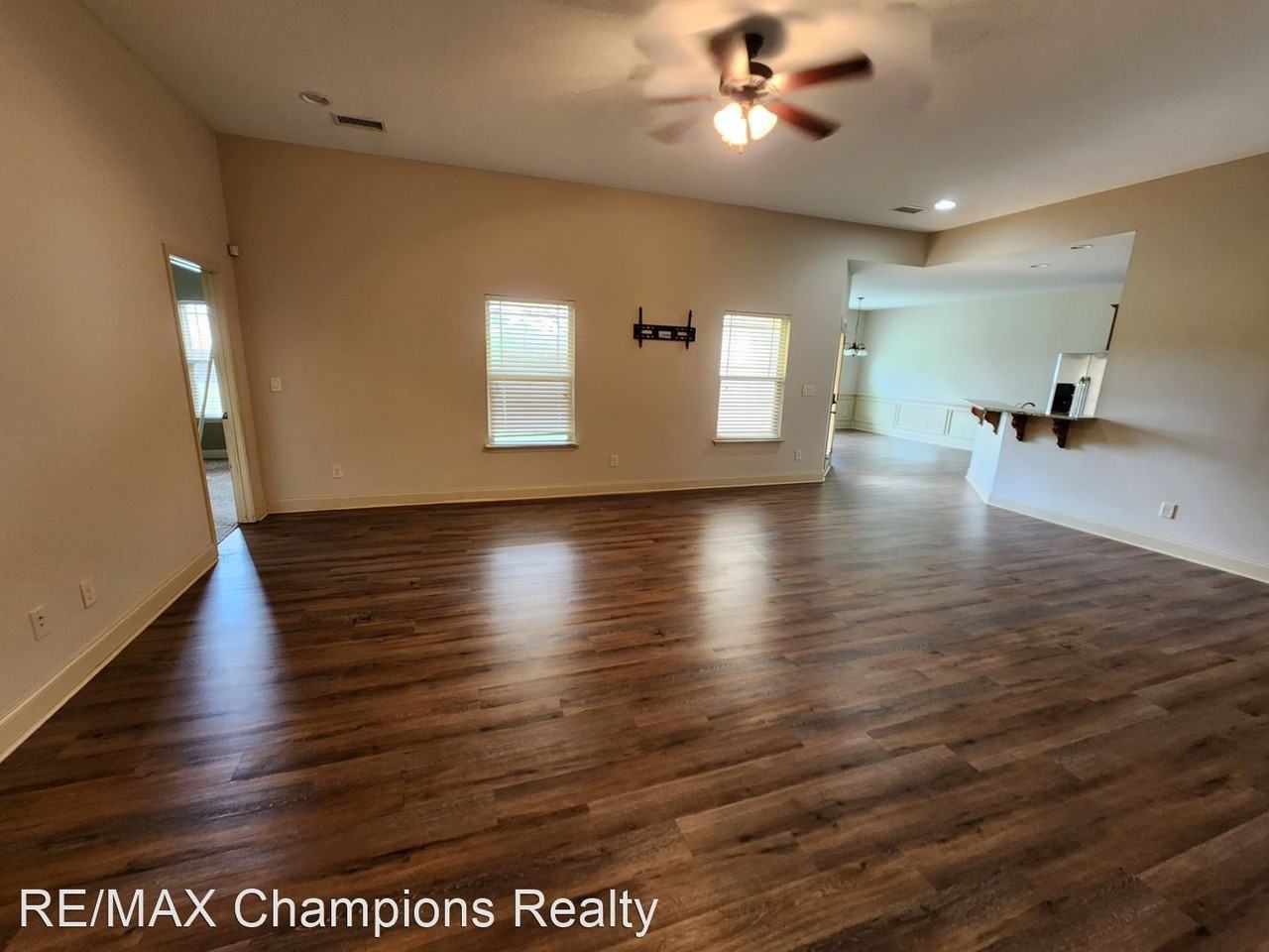 7 Golden Eagle Ct - Photo 2 of 20