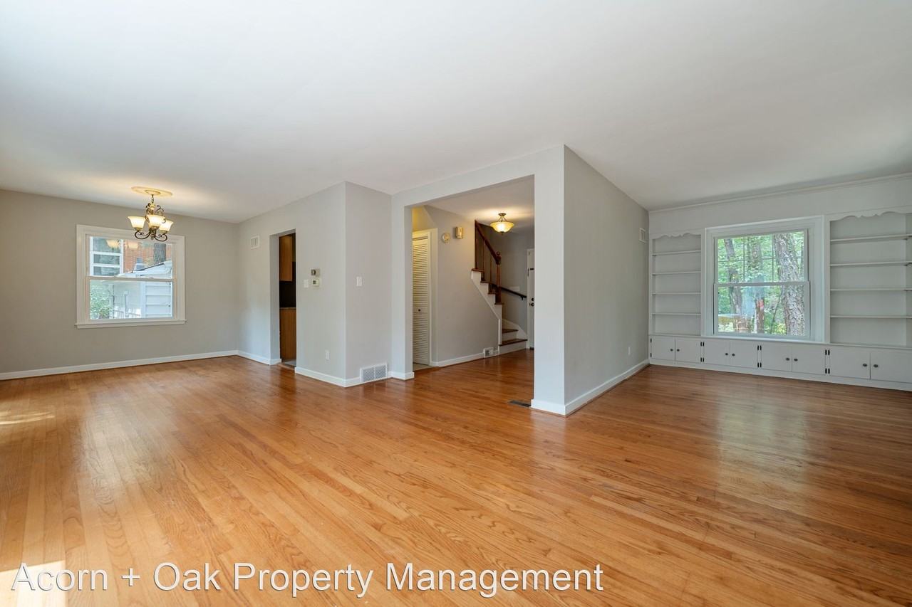 2737 Dogwood Rd - Photo 2 of 18