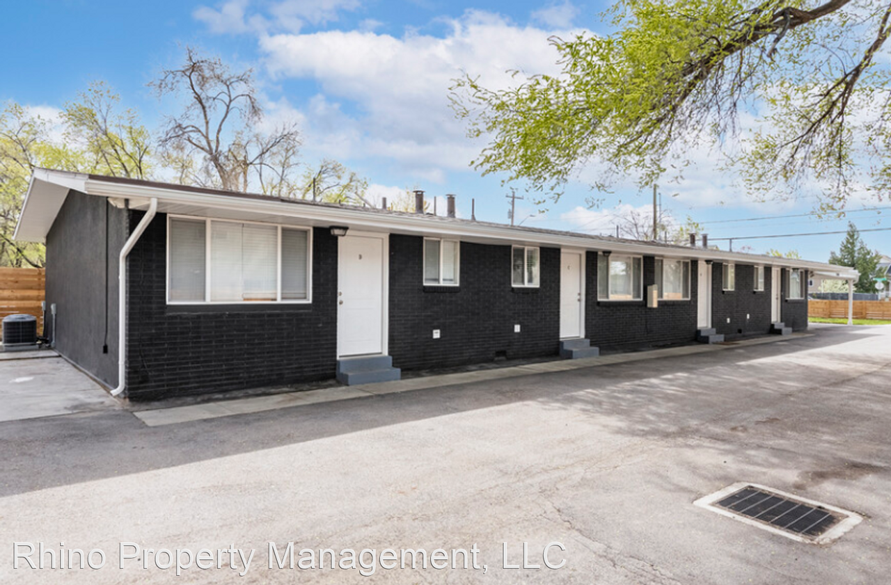 548 N Redwood Rd - Photo 2 of 8