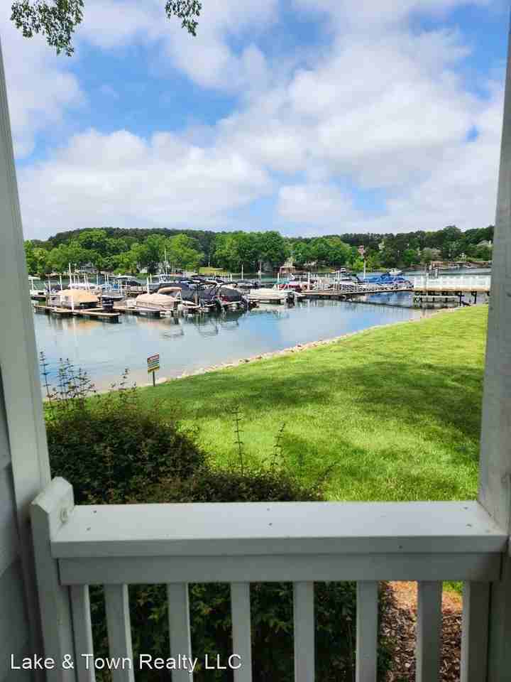 18716 Nautical Drive coachmans trce - Photo 3 of 28