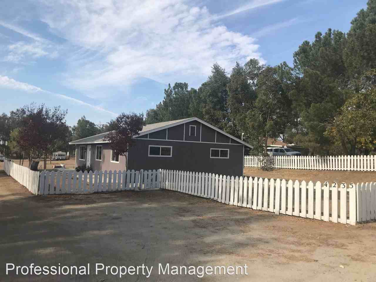 4235 Prairie Rd - Photo 2 of 13