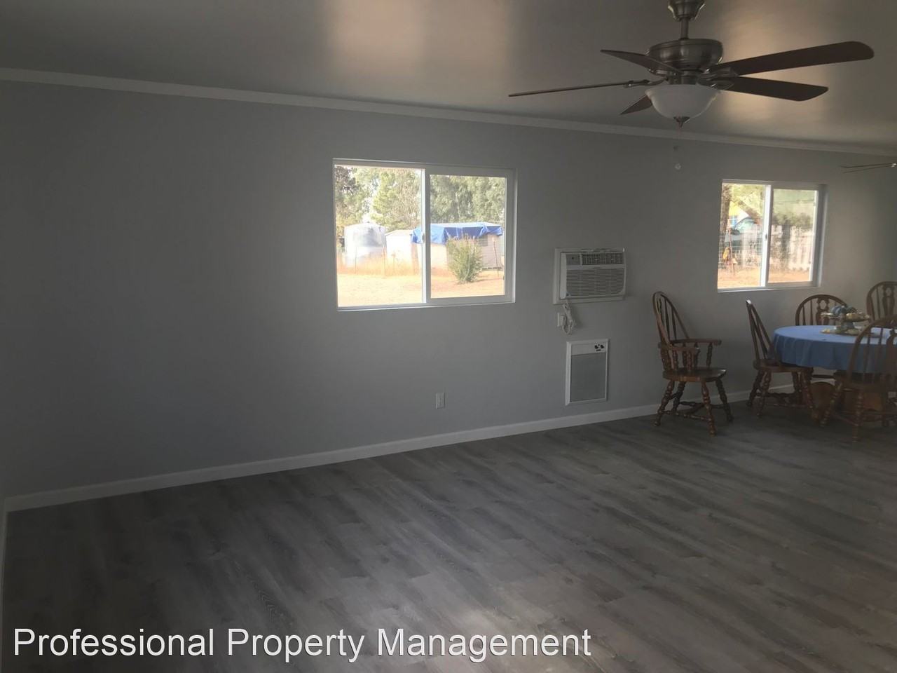 4235 Prairie Rd - Photo 3 of 13