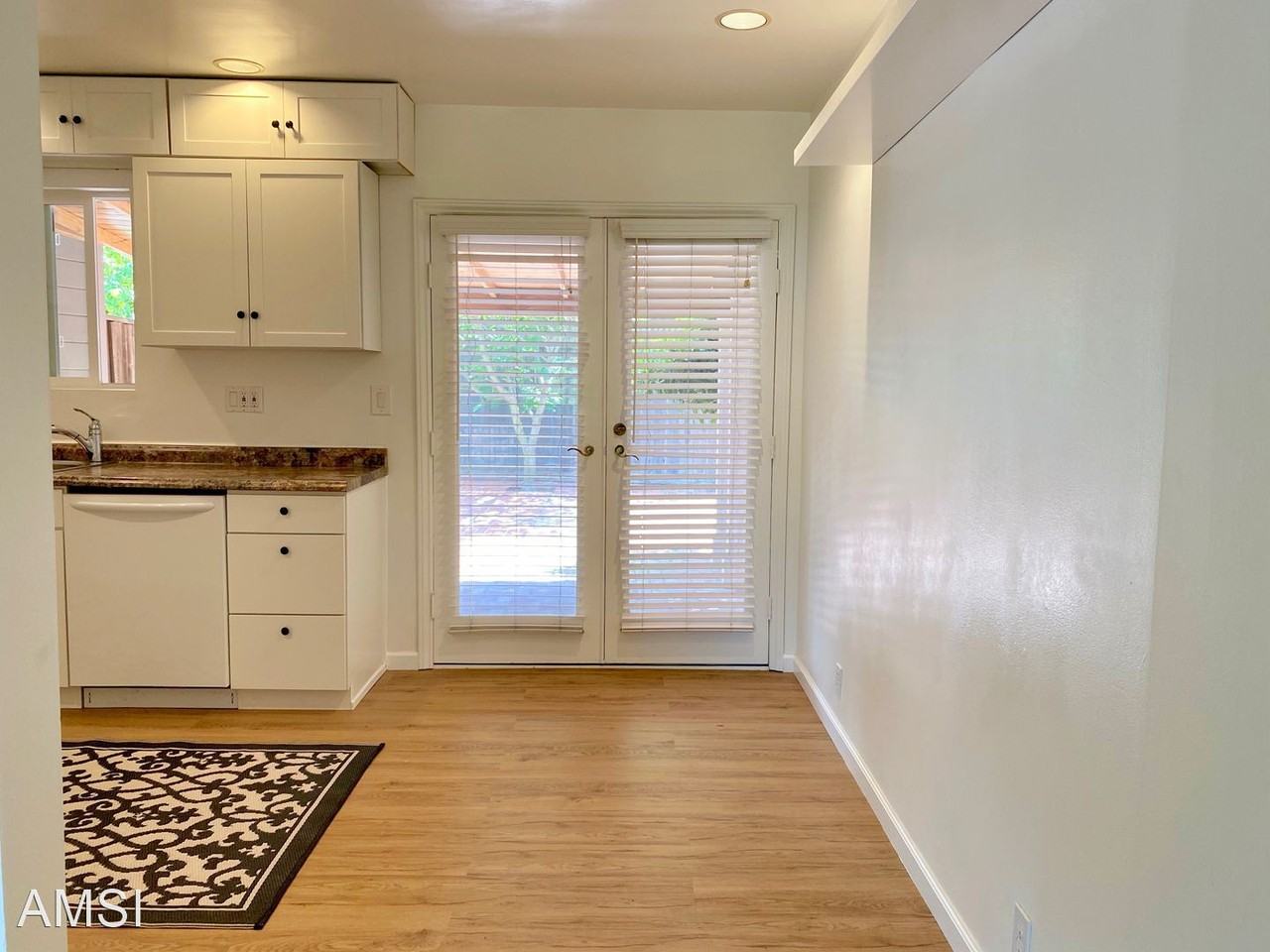 60A Bayview Ter - Photo 3 of 15