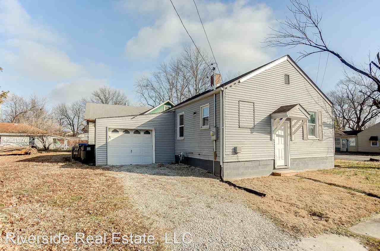 601 N 4th St - Photo 3 of 11