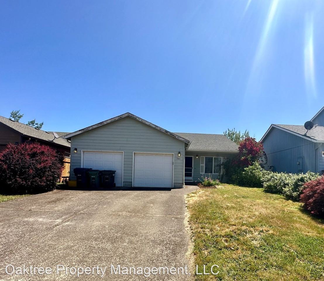 781 Griffin Dr - Photo 2 of 23