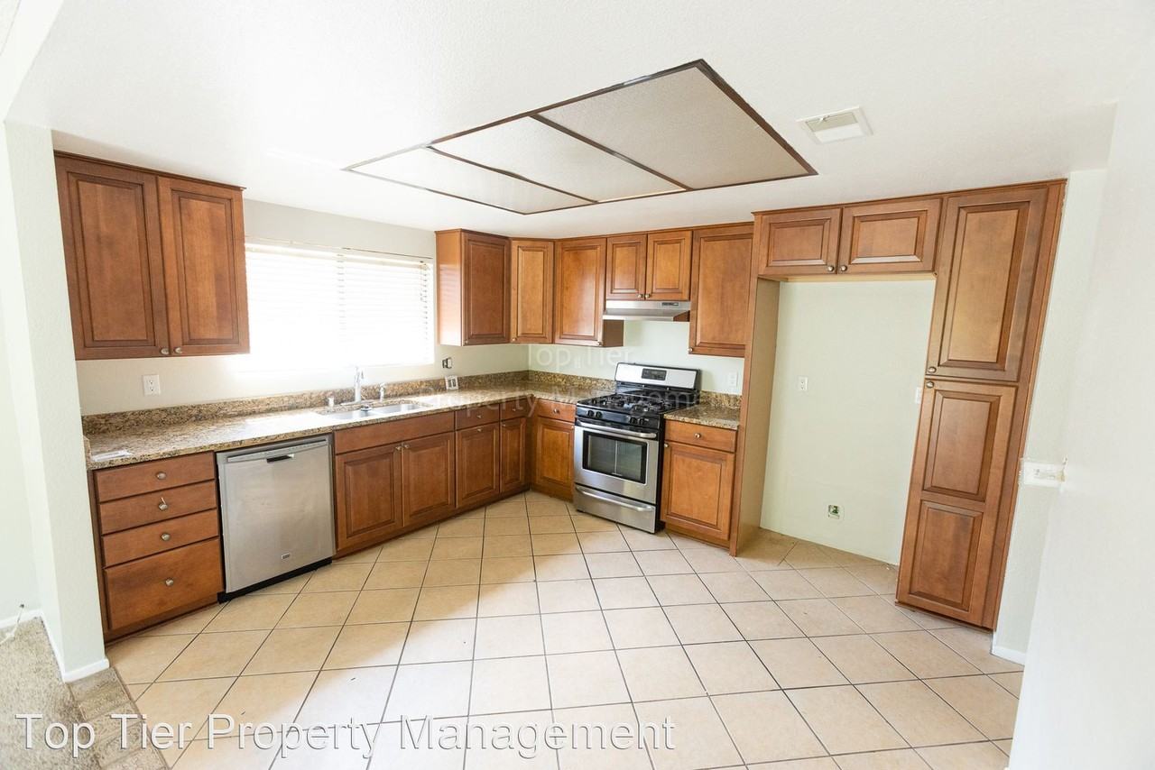 7937 Avenida Diestro - Photo 3 of 17