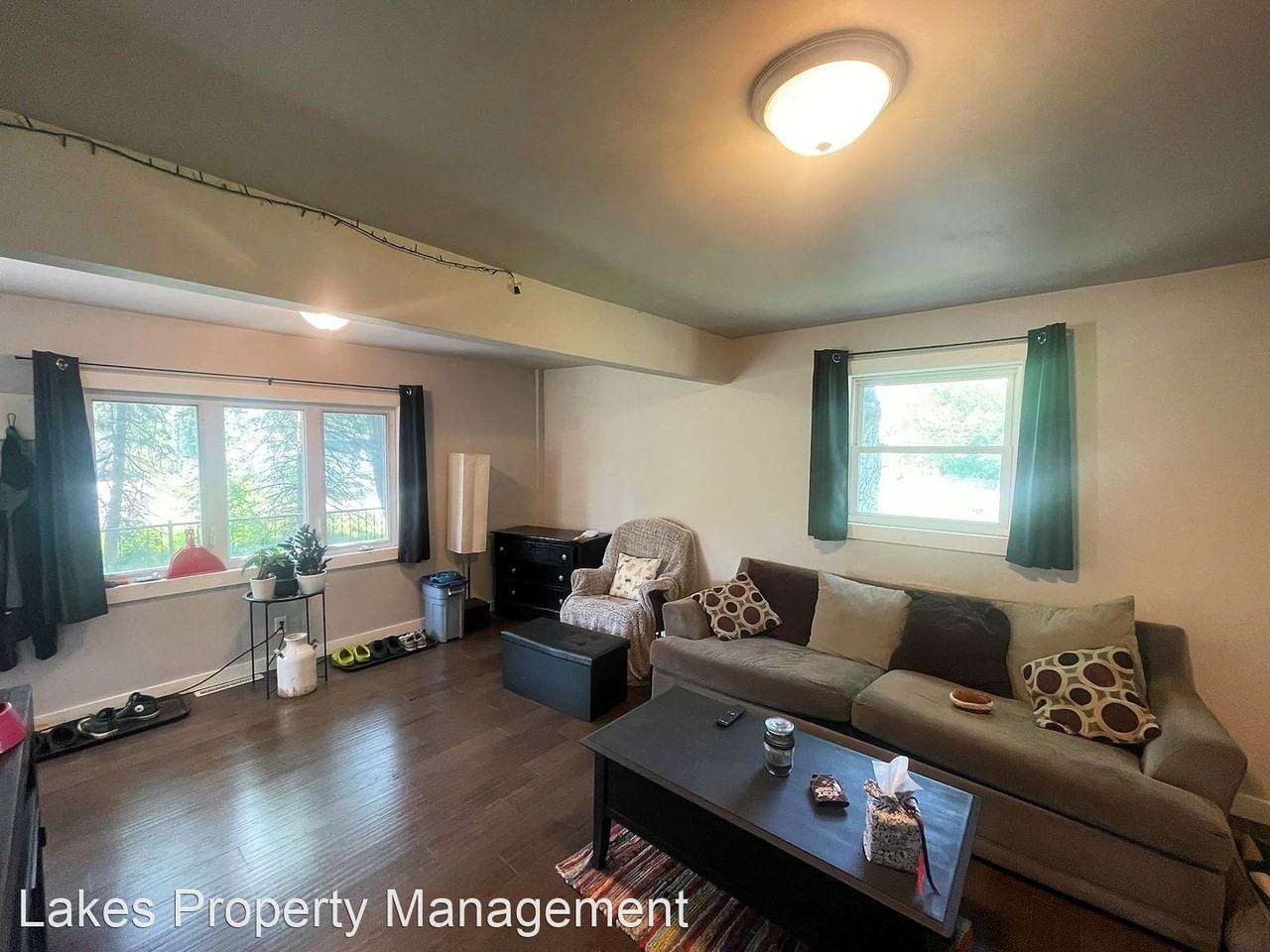 1008 Wallis Ave - Photo 3 of 19