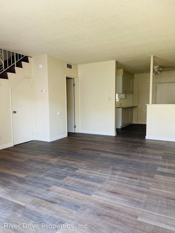 246 North N Street - Photo 2 of 24