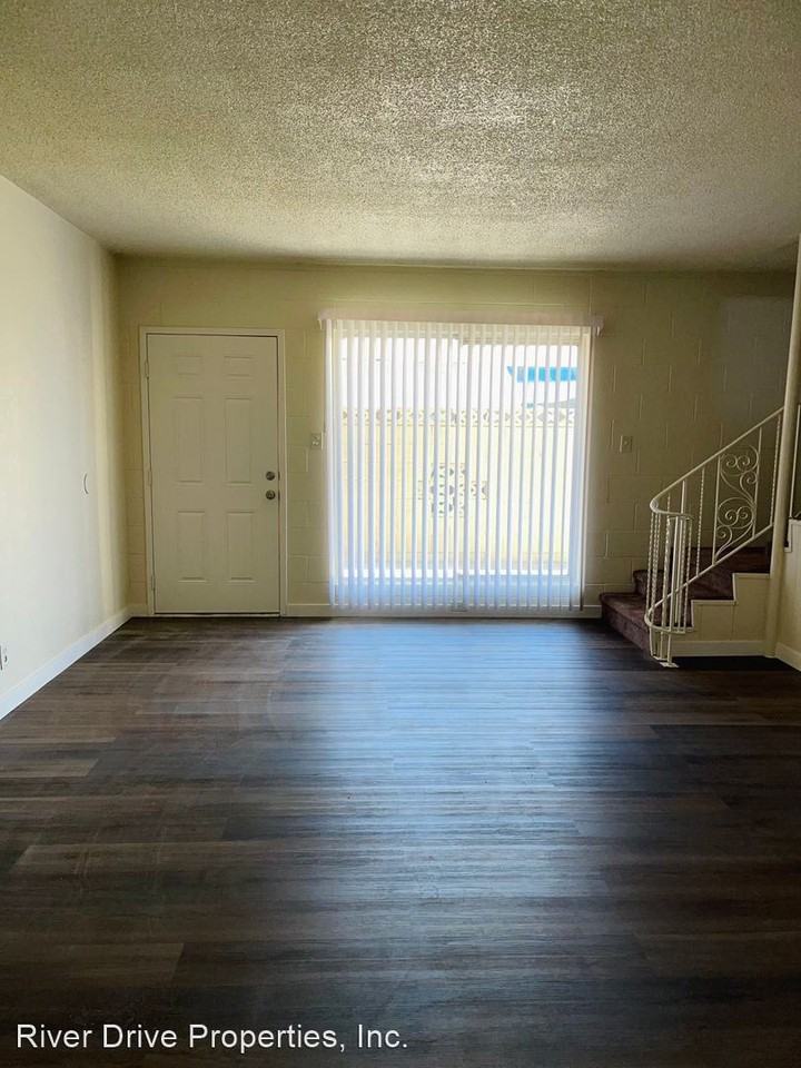 246 North N Street - Photo 3 of 24