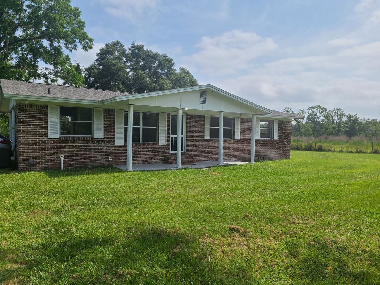 16579 Sw 137th Ave - Photo 2 of 20