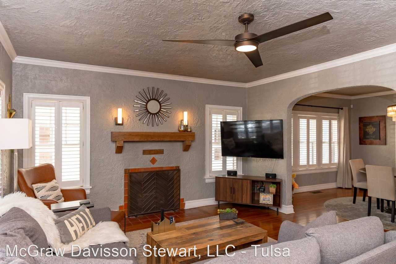 1611 S Florence Pl - Photo 3 of 23