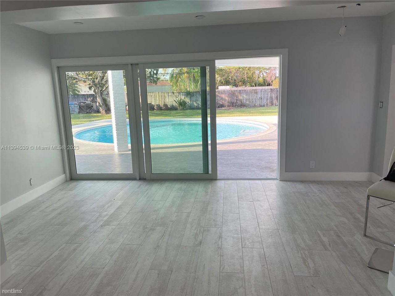 10945 Sw 172nd Ter #0 - Photo 2 of 10