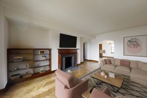 featured image of 5801 S Dorchester Ave