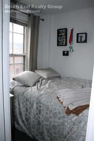 674 Massachusetts Ave #3 - Photo 4 of 12