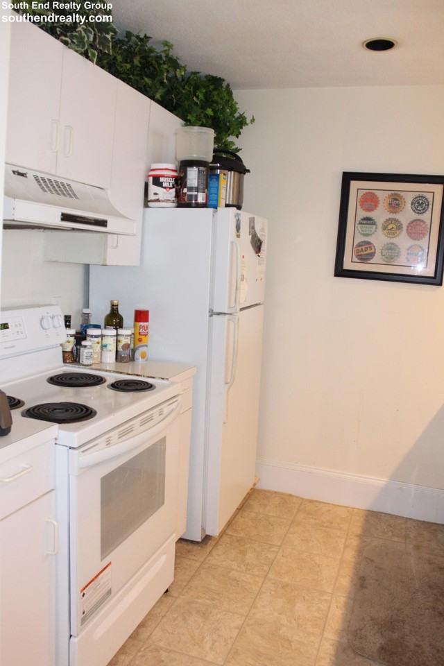674 Massachusetts Ave #3 - Photo 7 of 12