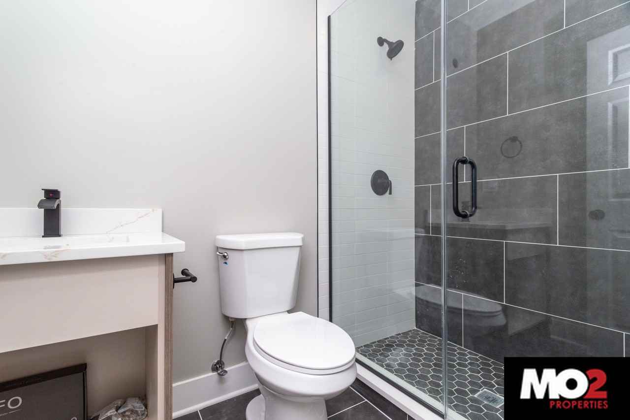 3027 W Logan Blvd #304 - Photo 4 of 5