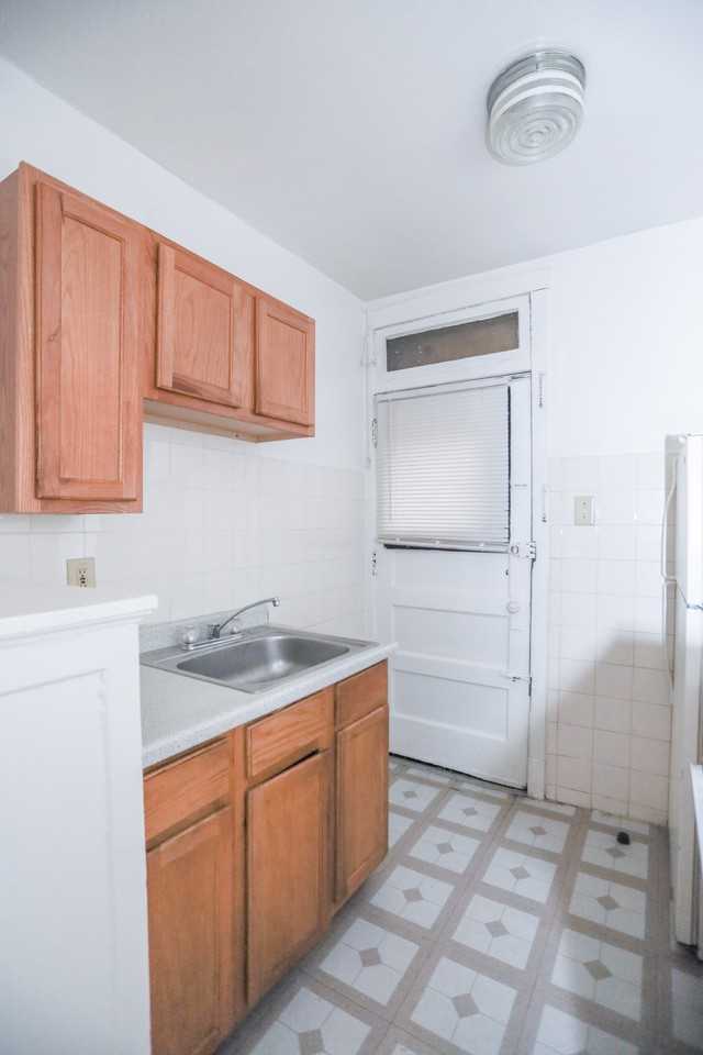 4035 W Melrose St #1S - Photo 4 of 7
