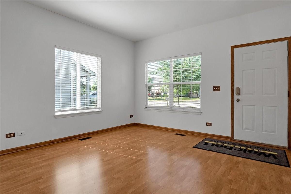 2812 Troon Dr - Photo 3 of 30