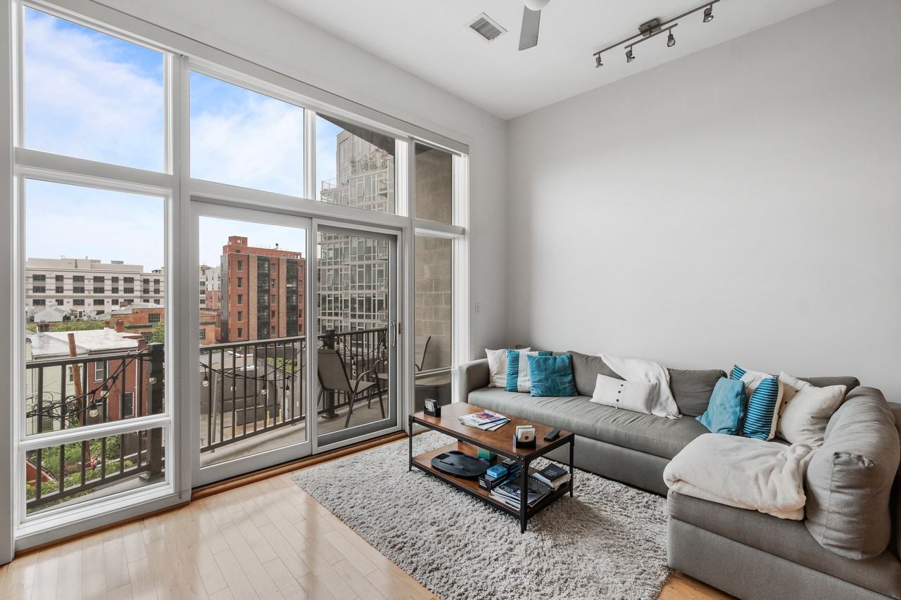 1336 Belmont St Nw #201 - Photo 2 of 25