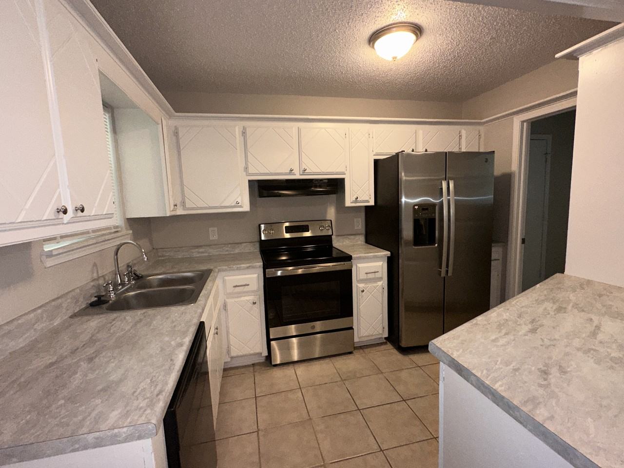 8904 Kimberly Rd - Photo 3 of 9