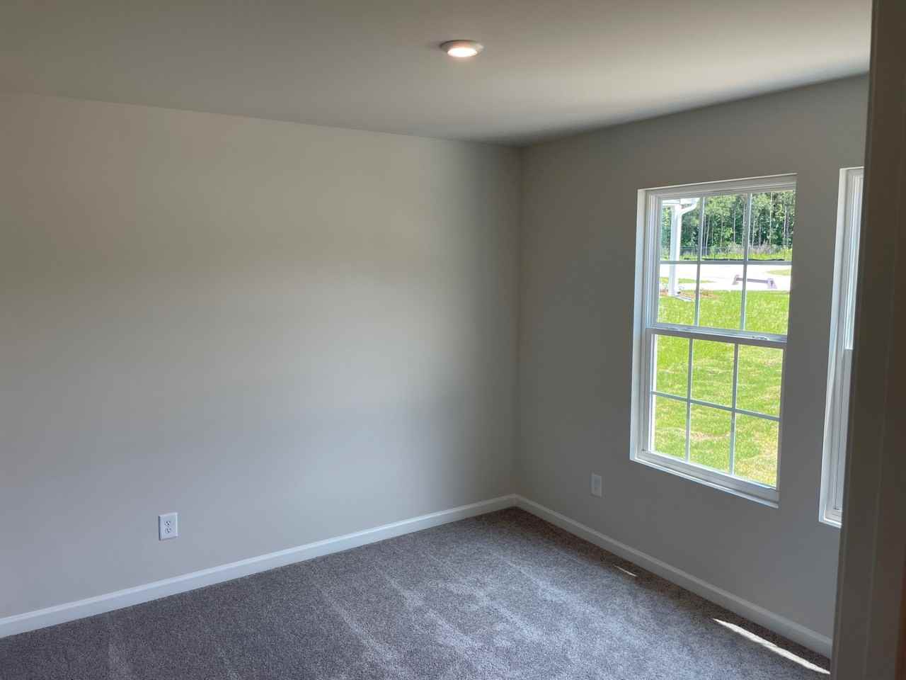161 Catalpa Rd - Photo 3 of 12