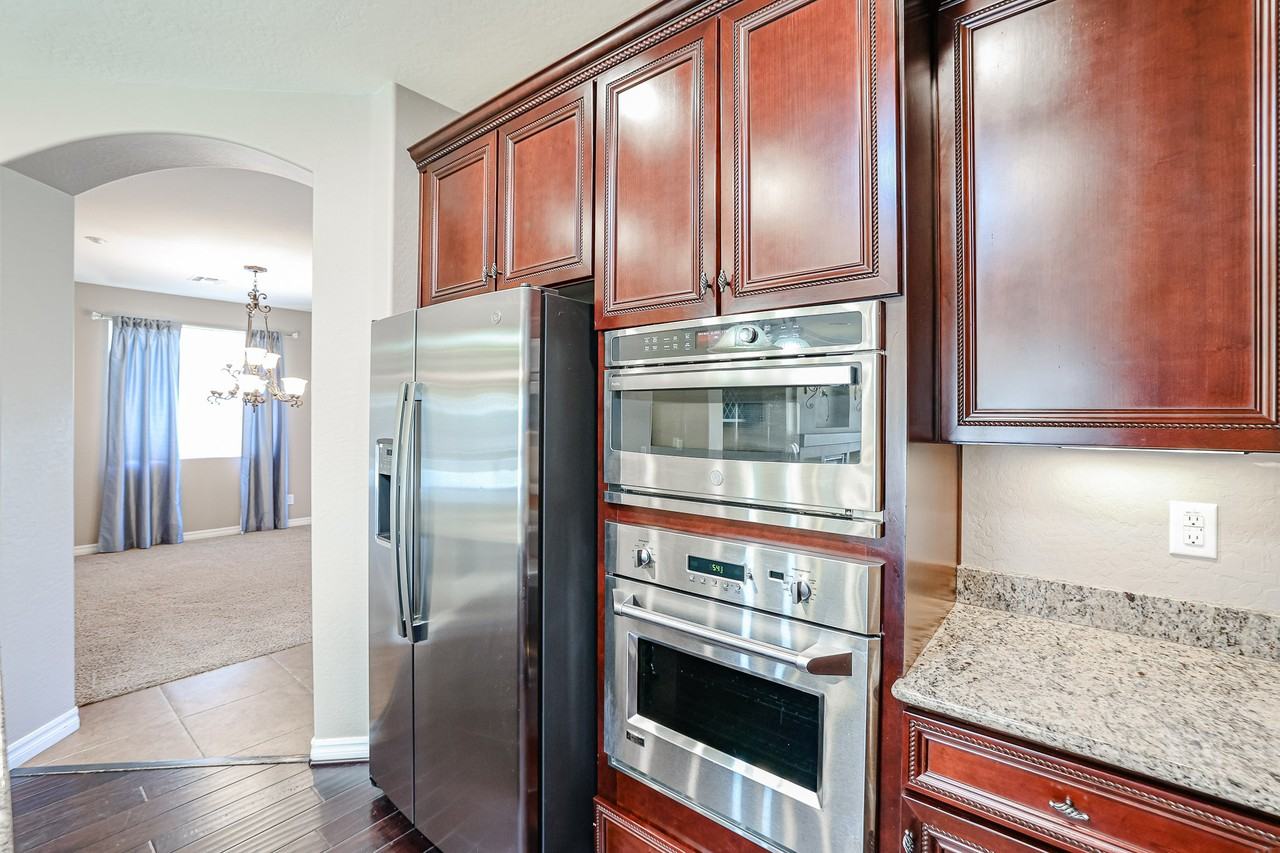 613 W San Carlos Way - Photo 7 of 49