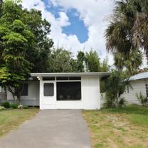 1935 Edgewater Dr - Photo 1 of 1