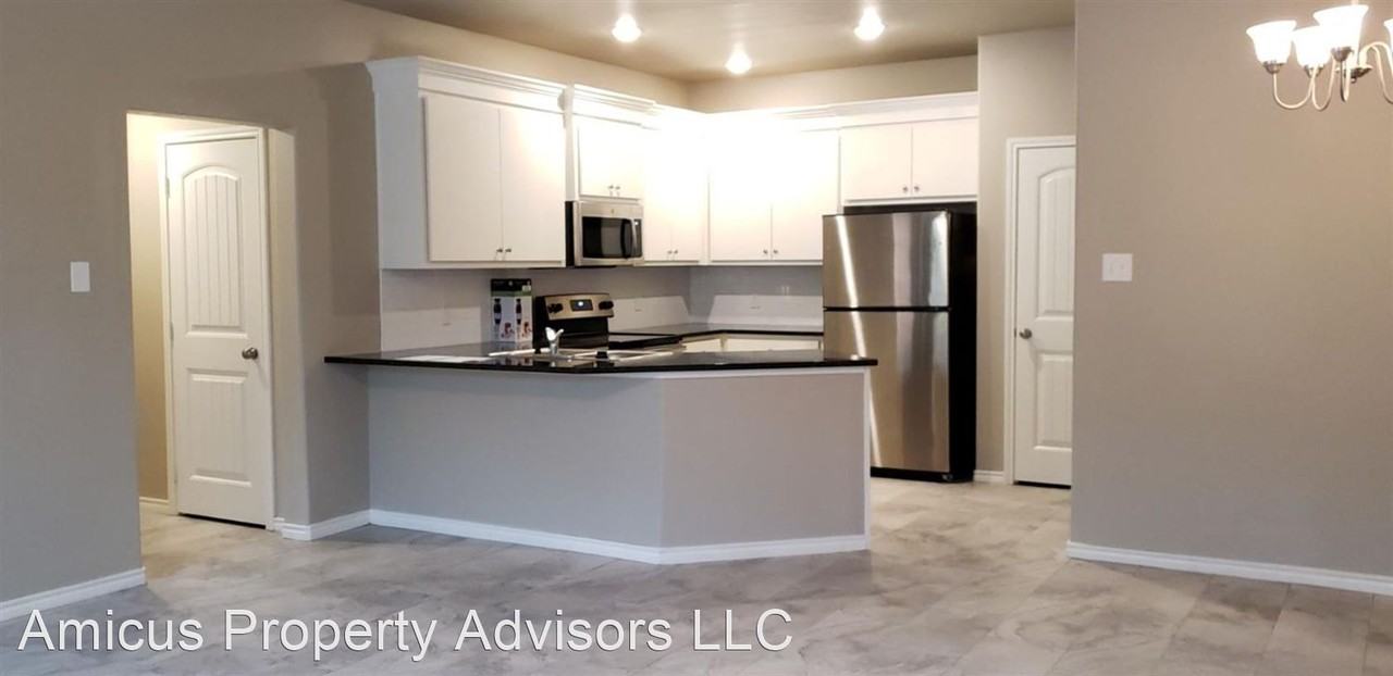 5710 120th Street - Photo 2 of 19