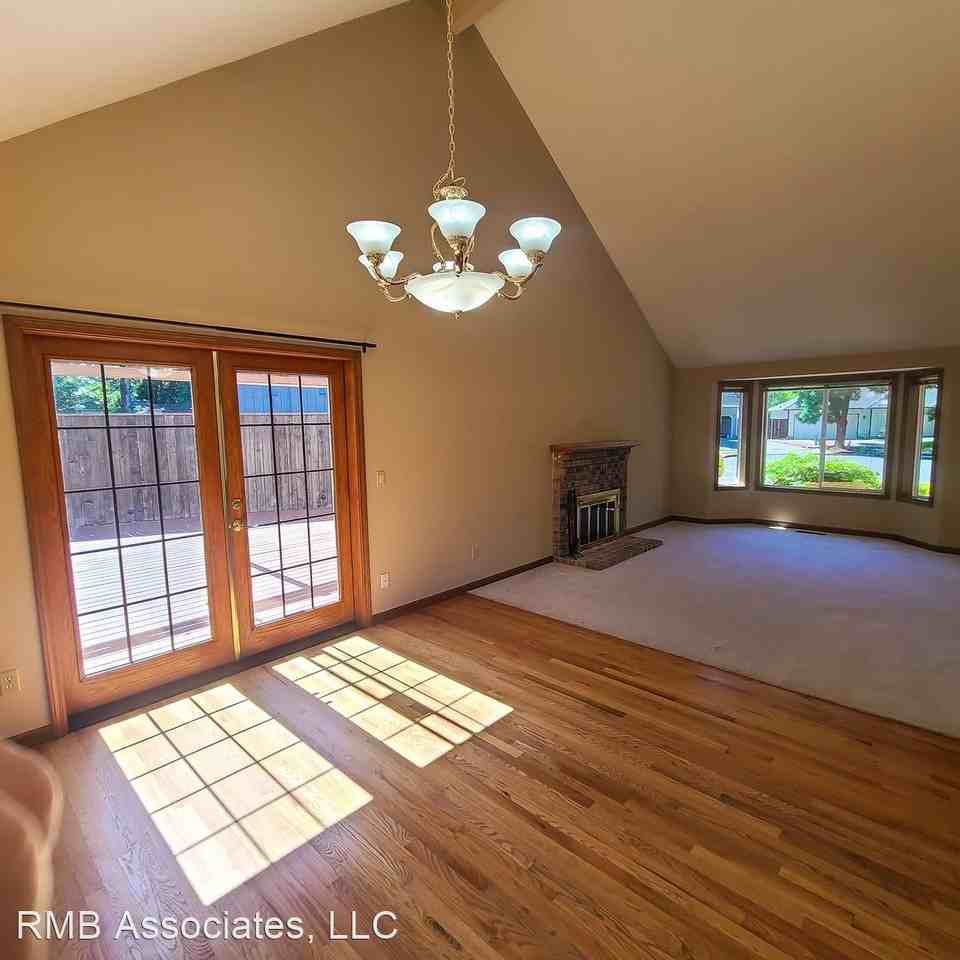 6650 Sw Wisteria Pl - Photo 3 of 32