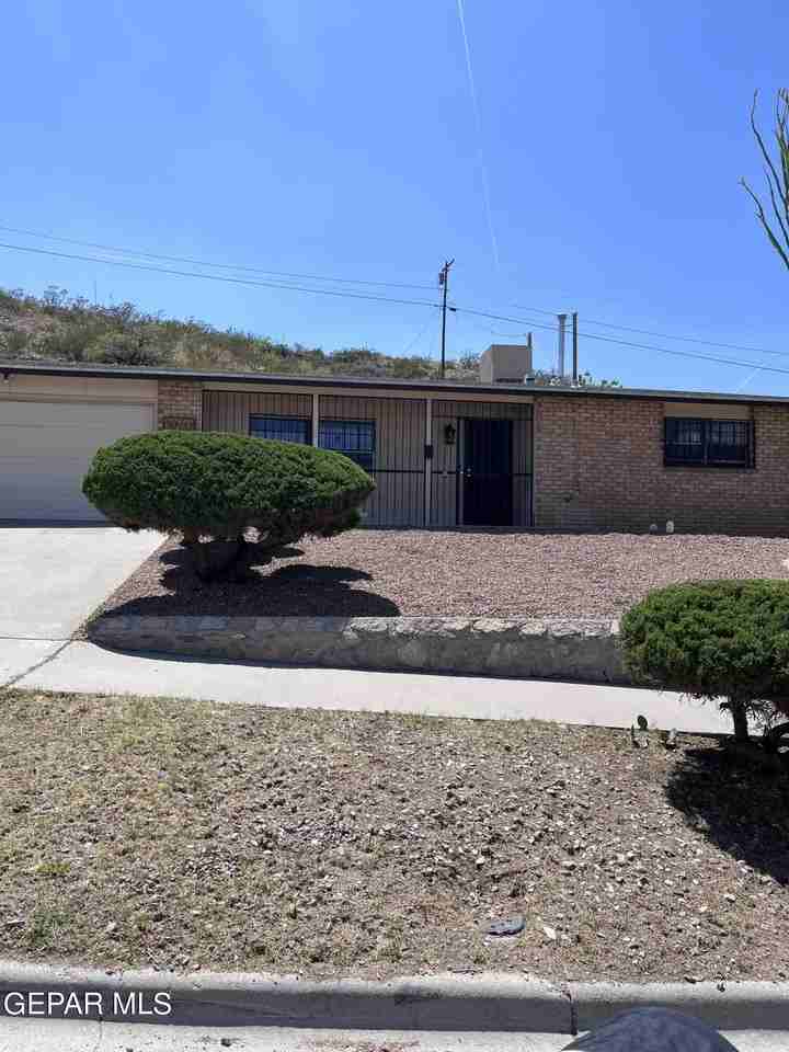 8705 Galena drive Drive, El Paso, TX 79904 4 Bedroom House for 1,550
