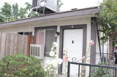 1570 12th St - Photo 2 of 26