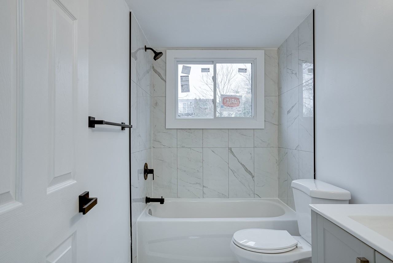 3150 Peter St - Photo 2 of 49
