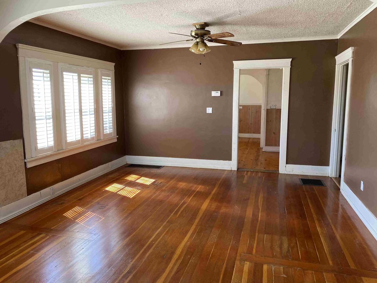13681 Wells Lane - Photo 3 of 11