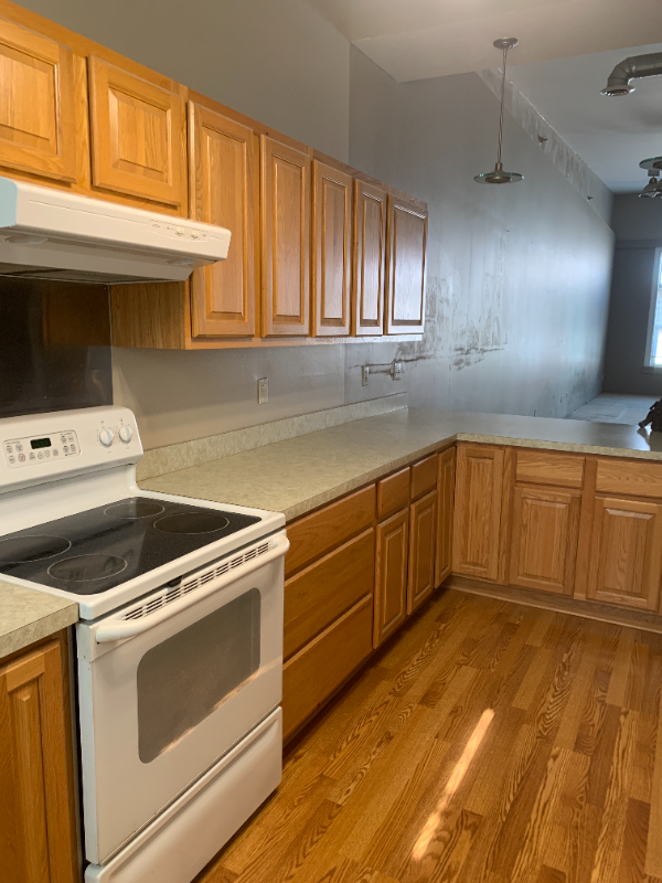 306B S Superior St - Photo 3 of 9