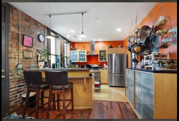 1116 W 24th St - Photo 2 of 11