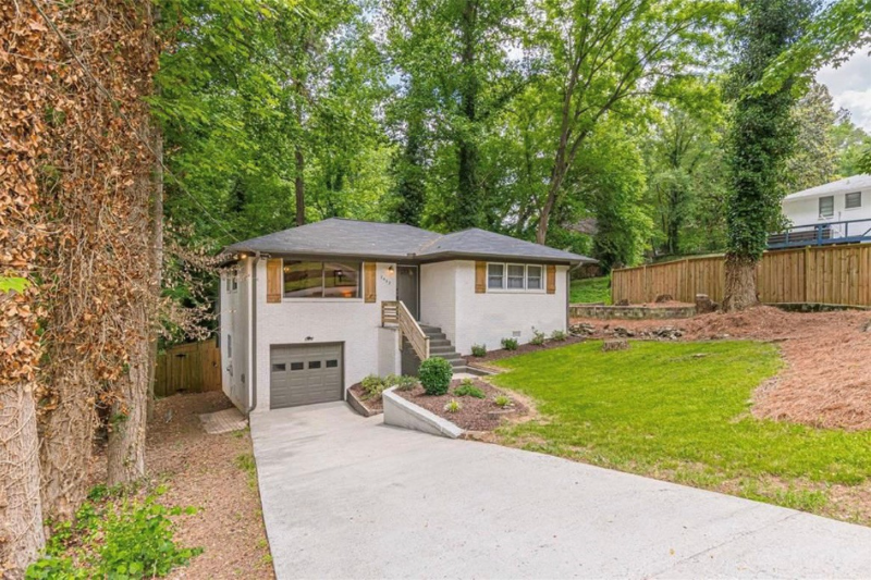 2452 Jefferson Ter - Photo 2 of 39