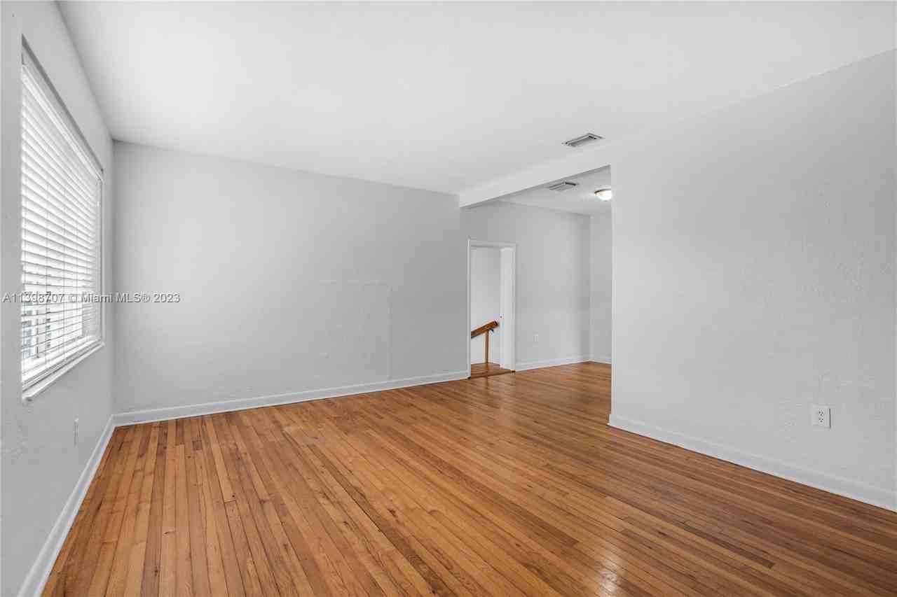 6257 Sw 14th St #6247 - Photo 3 of 8