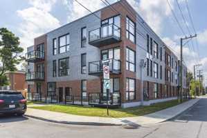 featured image of 7070 Ch De La Côte-Saint-Luc