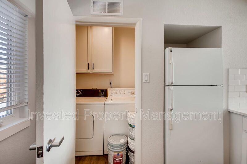 3330 N Cook St - Photo 6 of 11