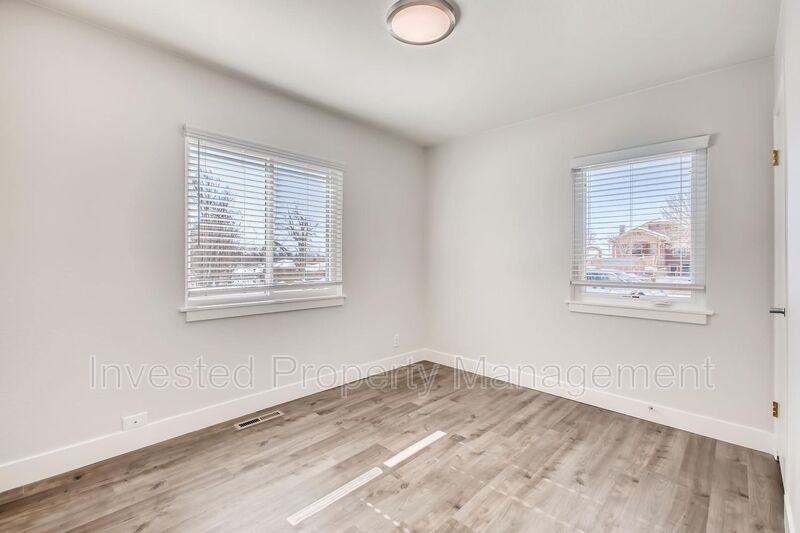 3330 N Cook St - Photo 7 of 11