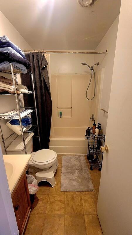 505 W Grace St #A - Photo 4 of 17