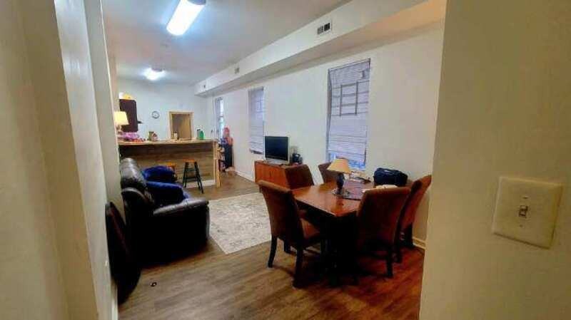 505 W Grace St #A - Photo 7 of 17