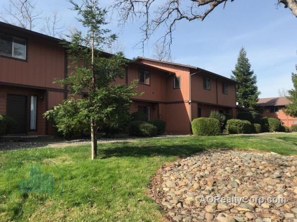 4211 Baywood Dr #4211 - Photo 2 of 12