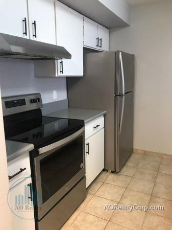 4211 Baywood Dr #4211 - Photo 3 of 12