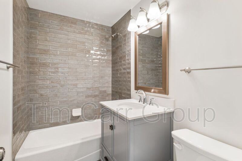 121 E Bay St #D - Photo 6 of 15
